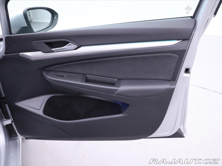 Volkswagen Golf 1,5 TSI EVO 110kW mHEV Li 2023