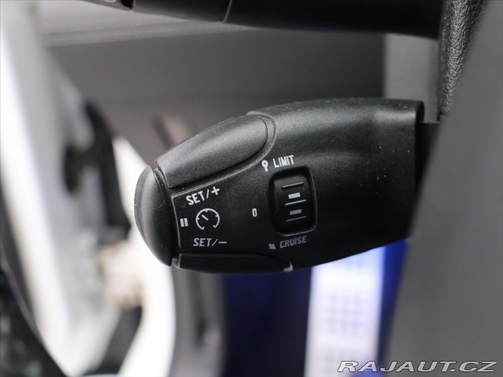 Peugeot RCZ 1,6 16V 147kW Allure Navi 2013