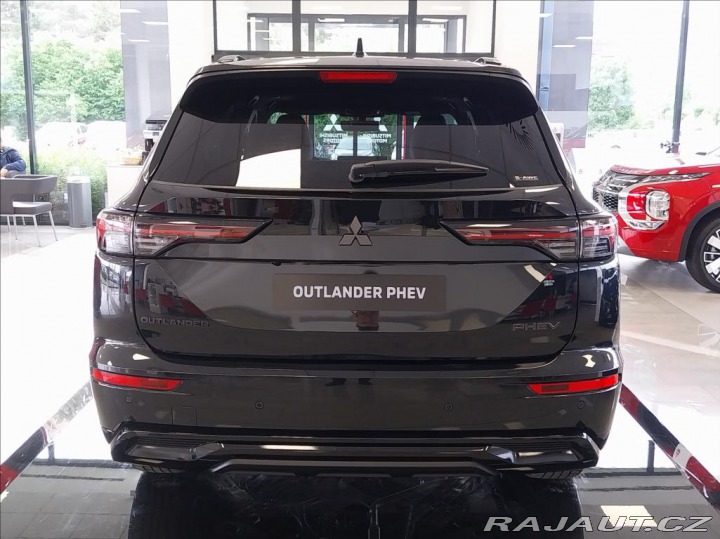 Mitsubishi Outlander 2.4 PHEV MY26  BLACK EDIT 2026