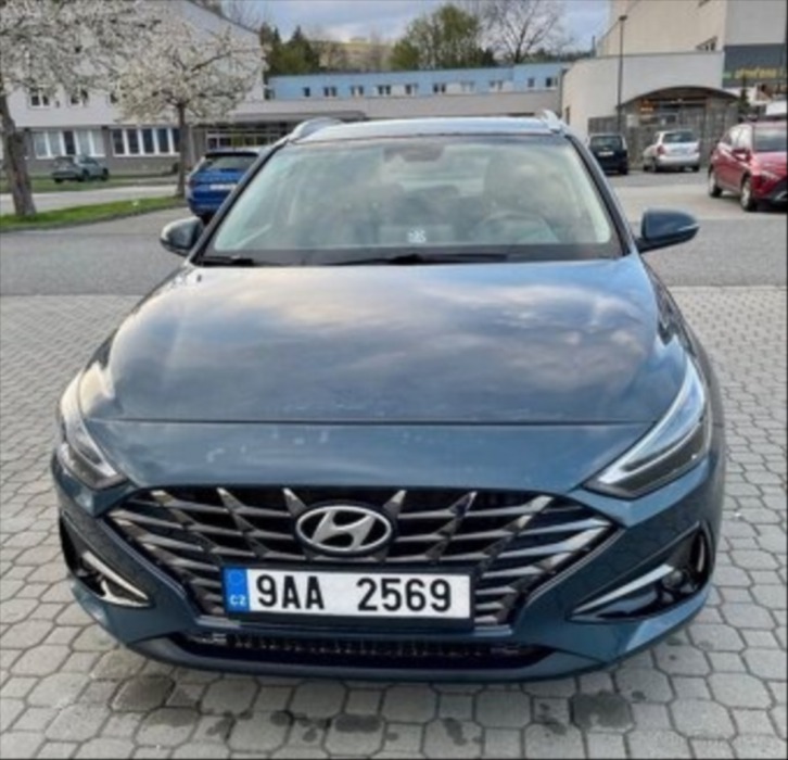 Hyundai i30 1,5   T-GDI,118 kW,hybrid
