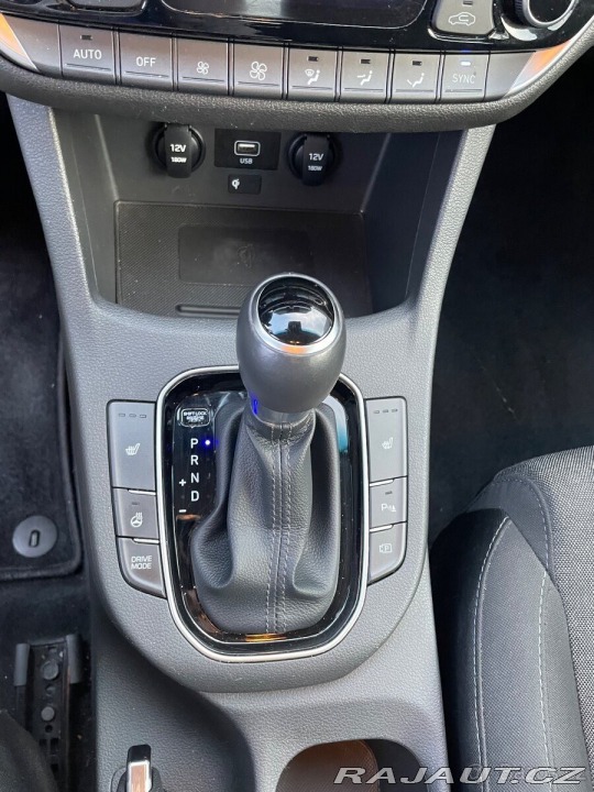 Hyundai i30 1,5   T-GDI,118 kW,hybrid 1800