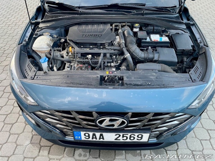 Hyundai i30 1,5   T-GDI,118 kW,hybrid 1800