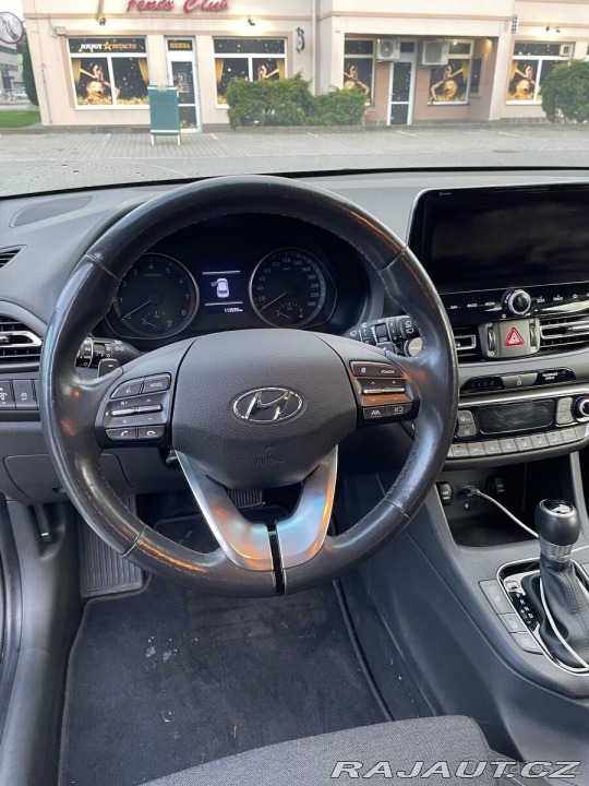 Hyundai i30 1,5   T-GDI,118 kW,hybrid 1800