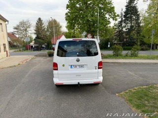Volkswagen Caravelle 2,0   TDI 2013