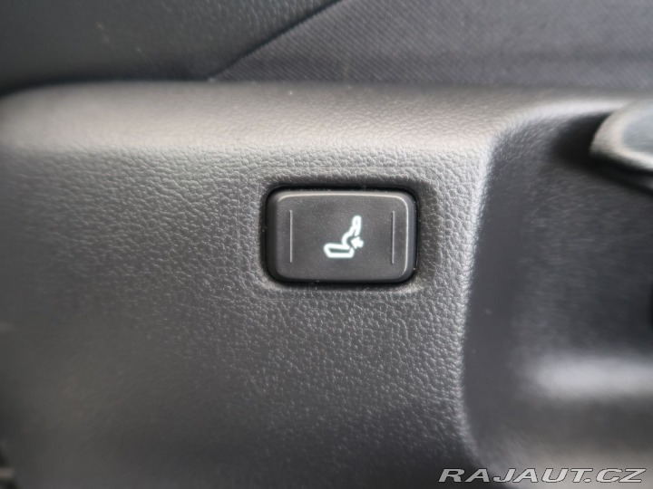 Toyota C-HR 1.8,Hybrid,CZ,1Maj,Style 2023