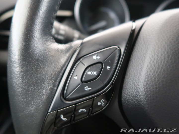 Toyota C-HR 1.8,Hybrid,CZ,1Maj,Style 2023