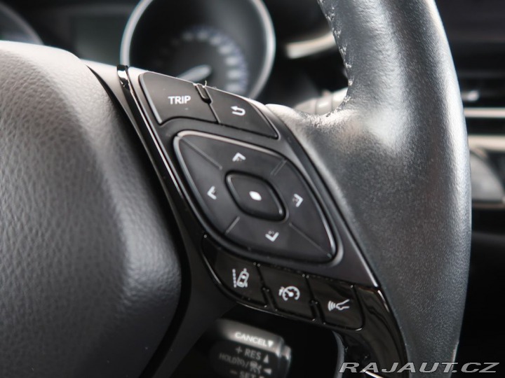 Toyota C-HR 1.8,Hybrid,CZ,1Maj,Style 2023