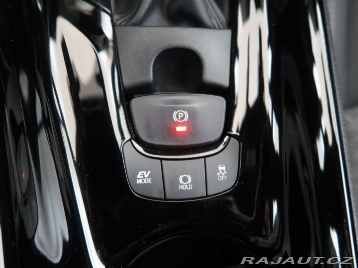 Toyota C-HR 1.8,Hybrid,CZ,1Maj,Style 2023