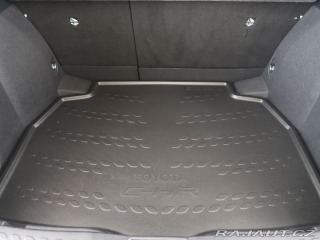 Toyota C-HR 1.8,Hybrid,CZ,1Maj,Style 2023