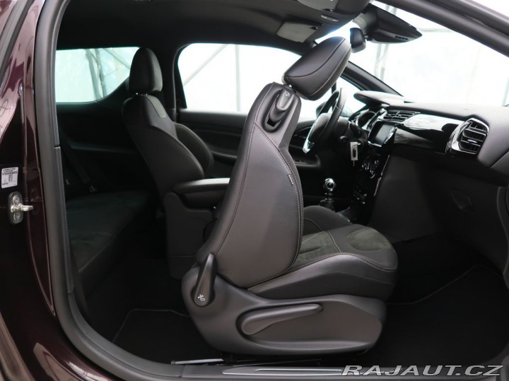 Ostatní značky Ostatní modely DS Automobiles DS3 1.2PureTech,96kW,SPORTCHI 2017