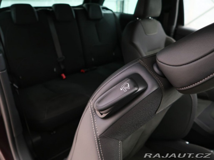 Ostatní značky Ostatní modely DS Automobiles DS3 1.2PureTech,96kW,SPORTCHI 2017