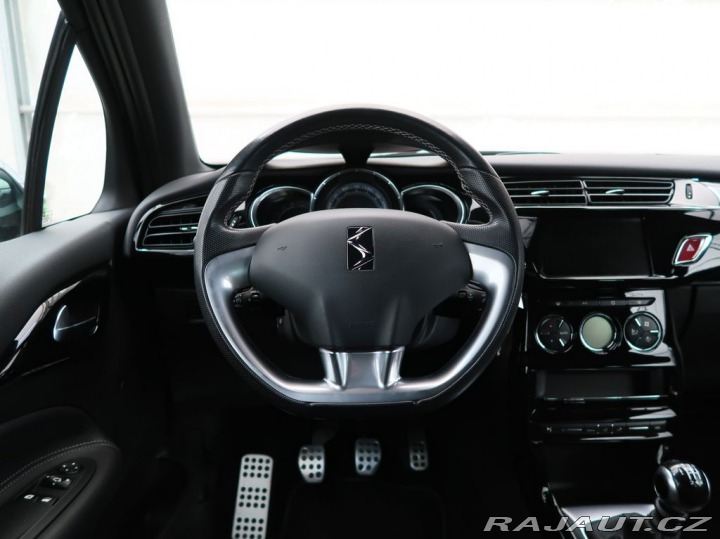 Ostatní značky Ostatní modely DS Automobiles DS3 1.2PureTech,96kW,SPORTCHI 2017