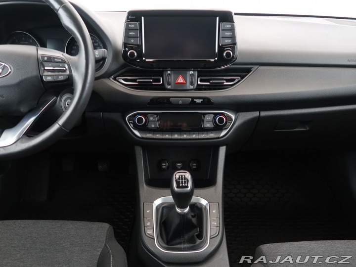 Hyundai i30 1.5T-GDI,MildHyb,CZ,1Maj, 2022