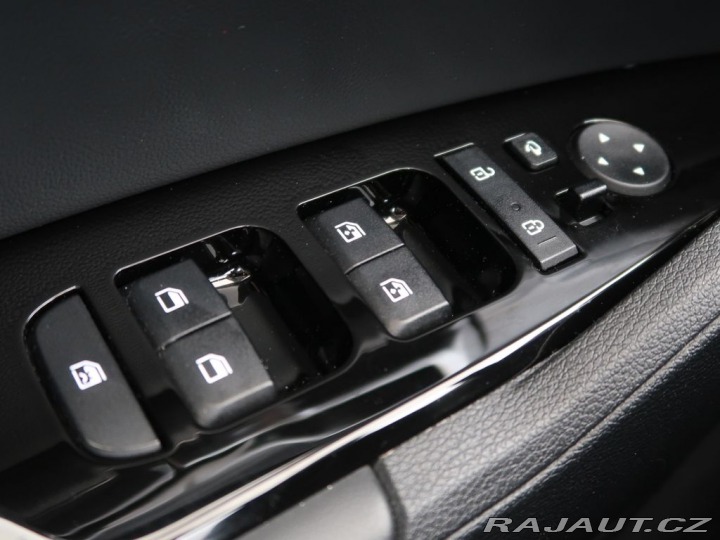 Kia Sportage 1.6T-GDI,MHEV,4x4,CZ,1Maj 2021