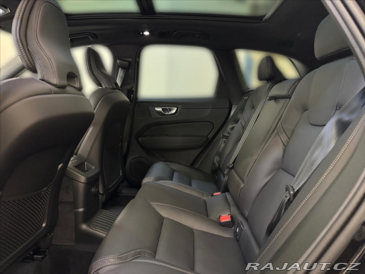 Volvo XC60 2,0 Volvo XC60 T8 Ultra B 2025