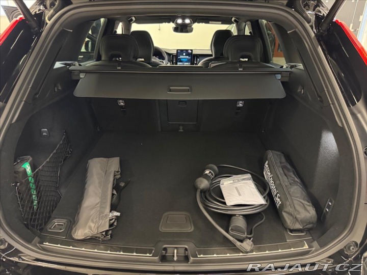 Volvo XC60 2,0 Volvo XC60 T8 Ultra B 2025