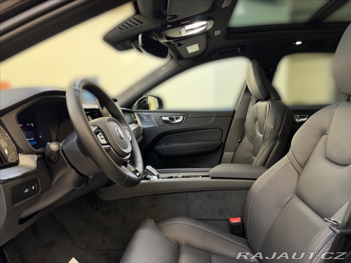 Volvo XC60 2,0 Volvo XC60 T8 Ultra B 2025