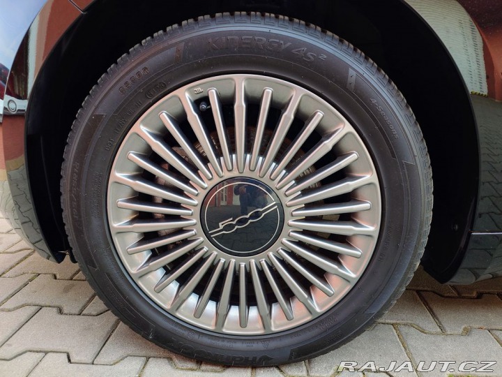 Fiat 500e 42 kWh 87kW 2023