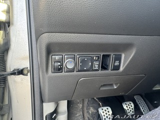 Nissan X-Trail 2,2D 100 KW ROZVODY TAŽNÉ 2007