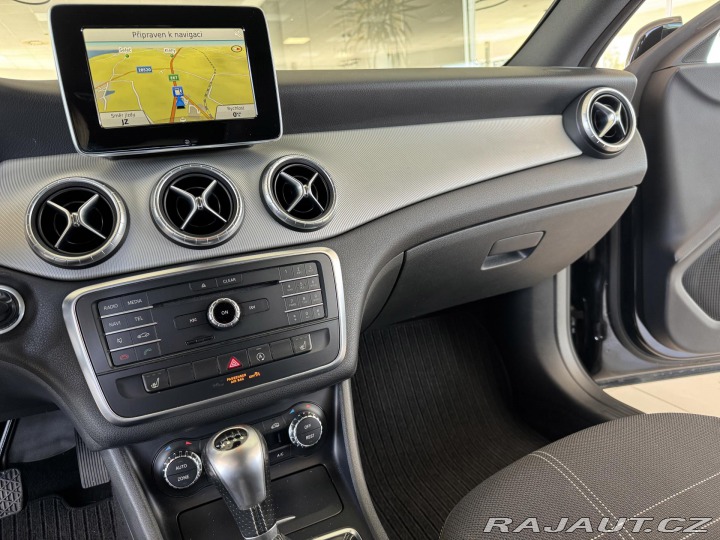 Mercedes-Benz CLA 200 SB*115kW*Xenon*Nav*El 2015