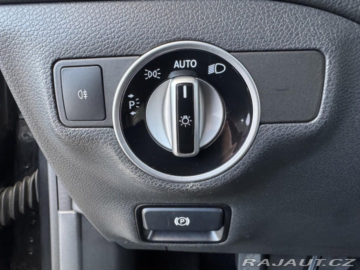 Mercedes-Benz CLA 200 SB*115kW*Xenon*Nav*El 2015