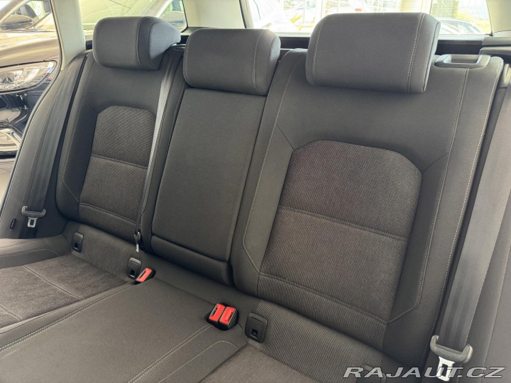 Volkswagen Passat 2,0TDI DSG*Webasto*Masáž* 2018
