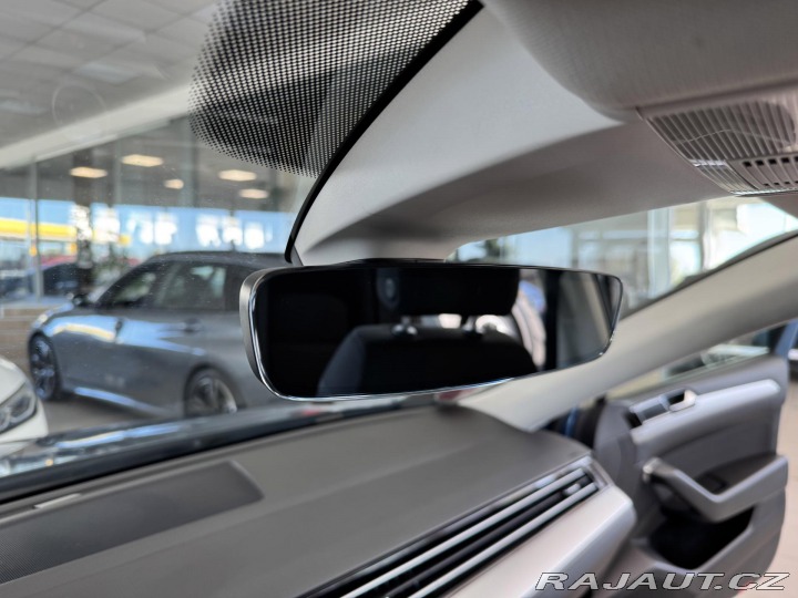 Volkswagen Passat 2,0TDI DSG*Webasto*Masáž* 2018
