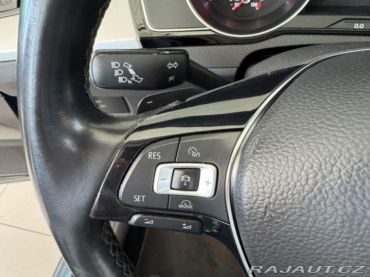 Volkswagen Passat 2,0TDI DSG*Webasto*Masáž* 2018