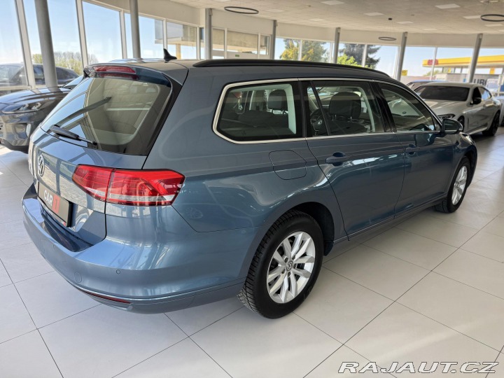 Volkswagen Passat 2,0TDI DSG*Webasto*Masáž* 2018