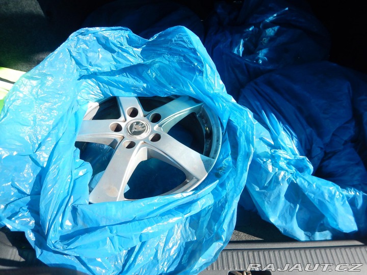 Škoda Octavia III 1.6 TDi 81 kw tažné 2015