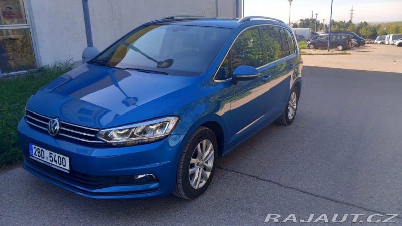 Volkswagen Touran 1.5 TSI, ČR, DSG