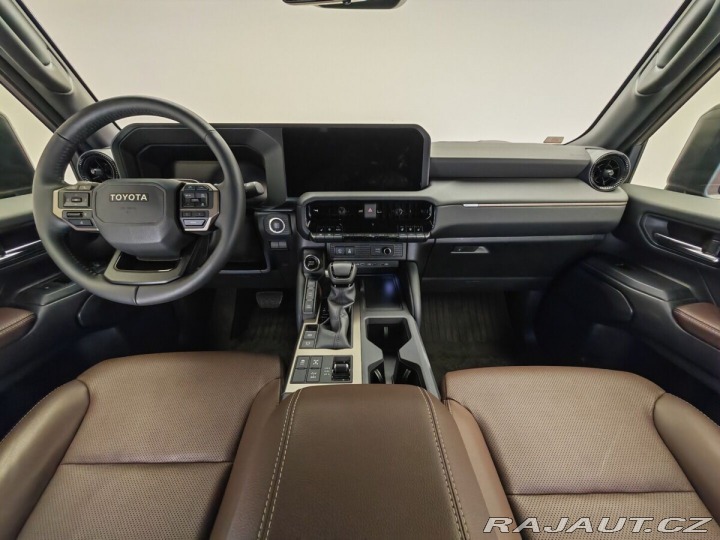Toyota Land Cruiser 2.8 D-4D 151 kW Invincibl 2024