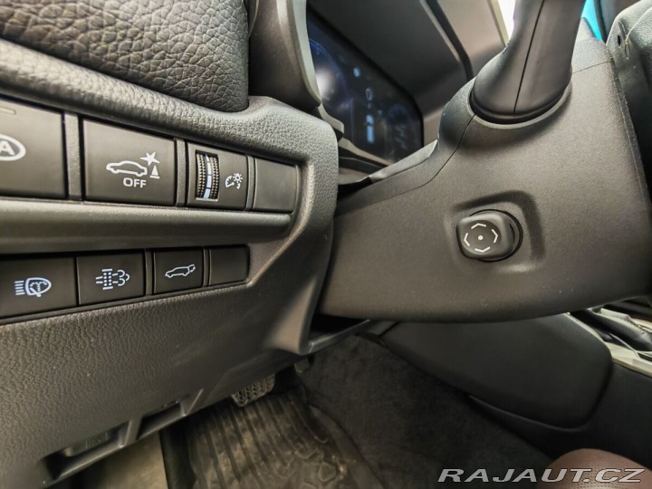 Toyota Land Cruiser 2.8 D-4D 151 kW Invincibl 2024