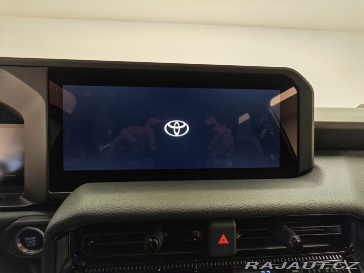 Toyota Land Cruiser 2.8 D-4D 151 kW Invincibl 2024