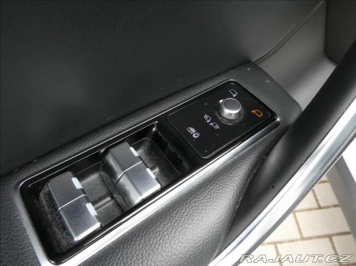 Jaguar F-Pace 2,0 D200 S,1.maj,ČR,DPH 2021