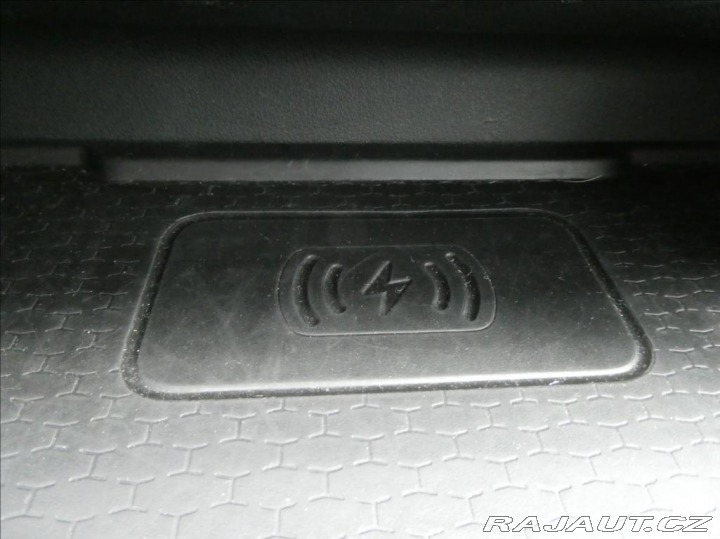 Jaguar F-Pace 2,0 D200 S,1.maj,ČR,DPH 2021