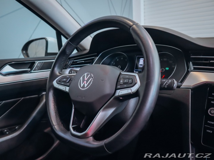 Volkswagen Passat 1.5 TSI 110 kW DSG Elegan 2021
