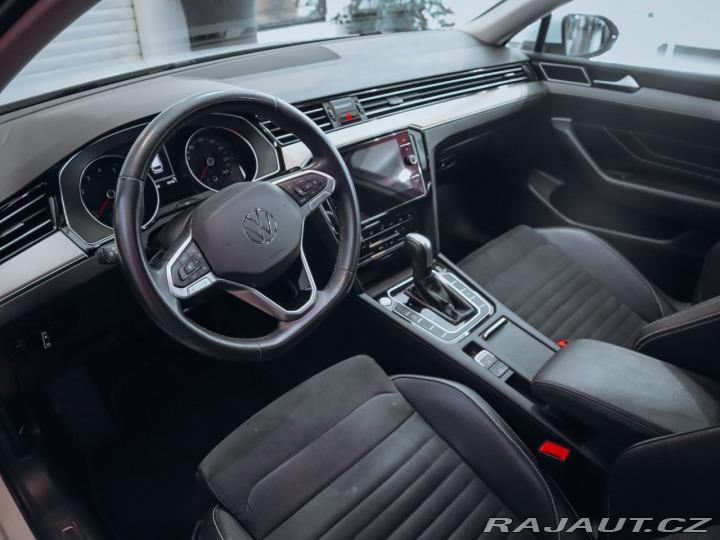 Volkswagen Passat 1.5 TSI 110 kW DSG Elegan 2021