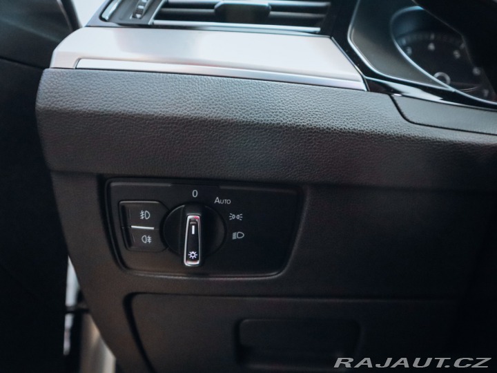 Volkswagen Passat 1.5 TSI 110 kW DSG Elegan 2021