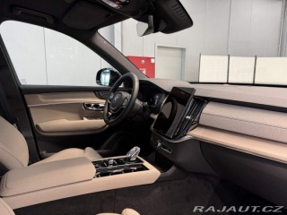 Volvo XC90 B5 2.0L 250+14k AT8 AWD P 2026