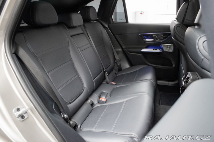 Mercedes-Benz GLC 400e 4M*AMG*AIR*TAŽNÉ*DPH 2023