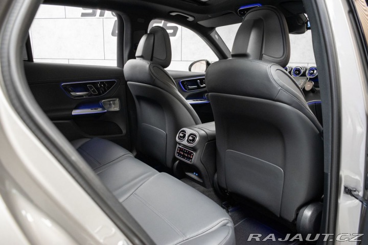 Mercedes-Benz GLC 400e 4M*AMG*AIR*TAŽNÉ*DPH 2023