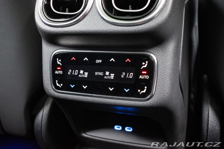 Mercedes-Benz GLC 400e 4M*AMG*AIR*TAŽNÉ*DPH 2023