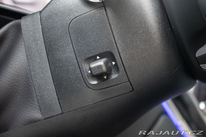 Mercedes-Benz GLC 400e 4M*AMG*AIR*TAŽNÉ*DPH 2023