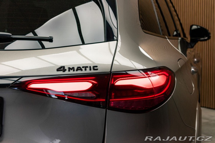 Mercedes-Benz GLC 400e 4M*REZERVACE* 2023