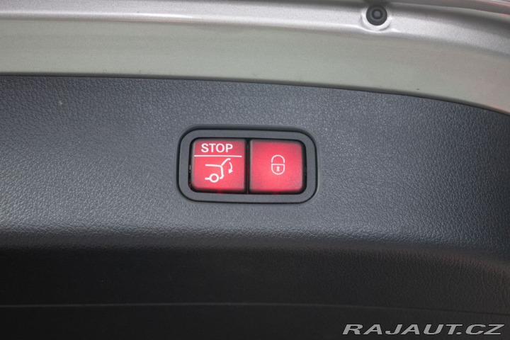 Mercedes-Benz GLC 400e 4M*AMG*AIR*TAŽNÉ*DPH 2023