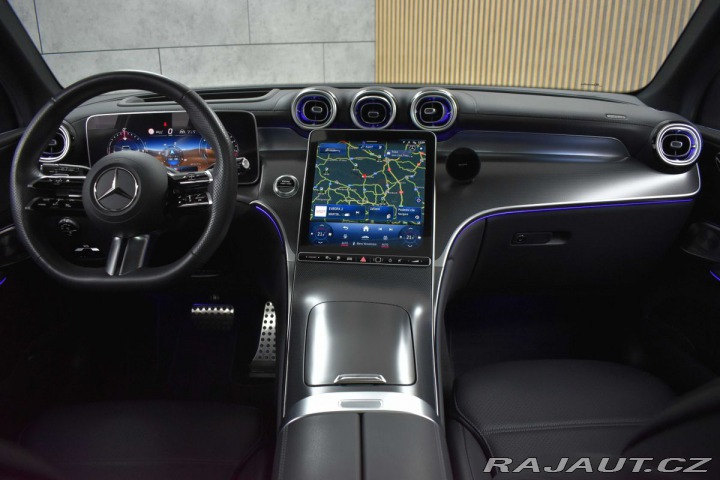 Mercedes-Benz GLC 400e 4M*AMG*AIR*TAŽNÉ*DPH 2023