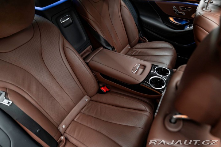 Mercedes-Benz S  2020