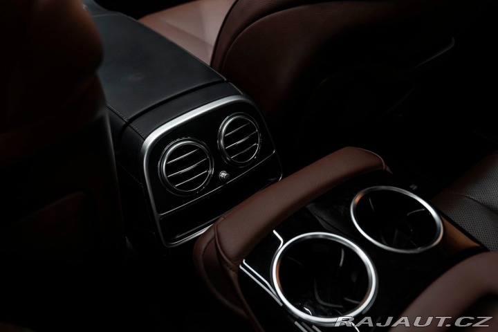 Mercedes-Benz S  2020