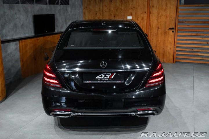 Mercedes-Benz S  2020